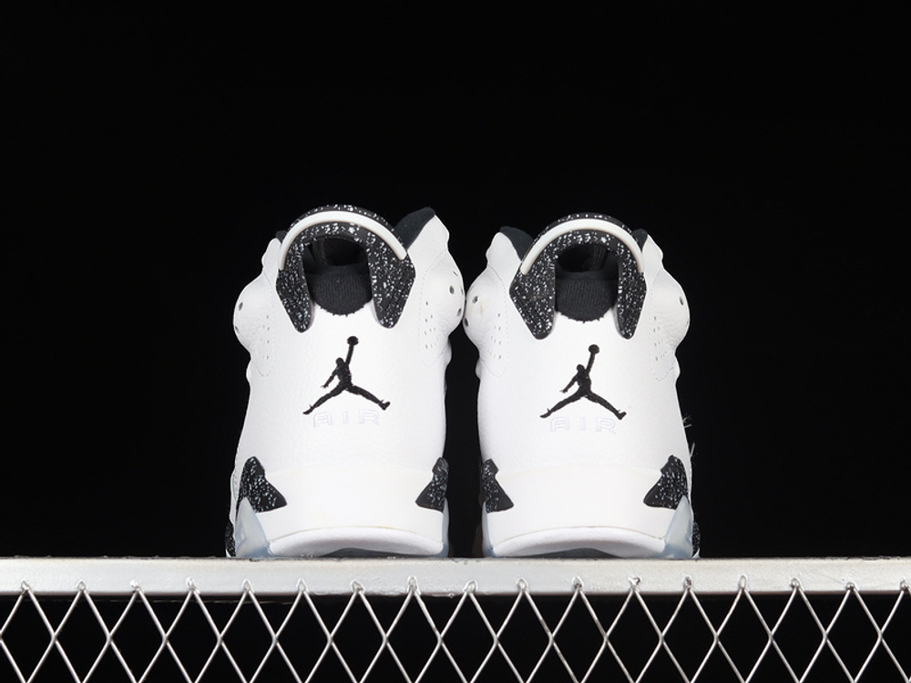 Jordan 6 Retro Oreo