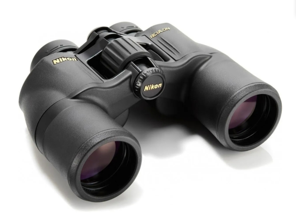 Бинокль Nikon Aculon A211 8x42