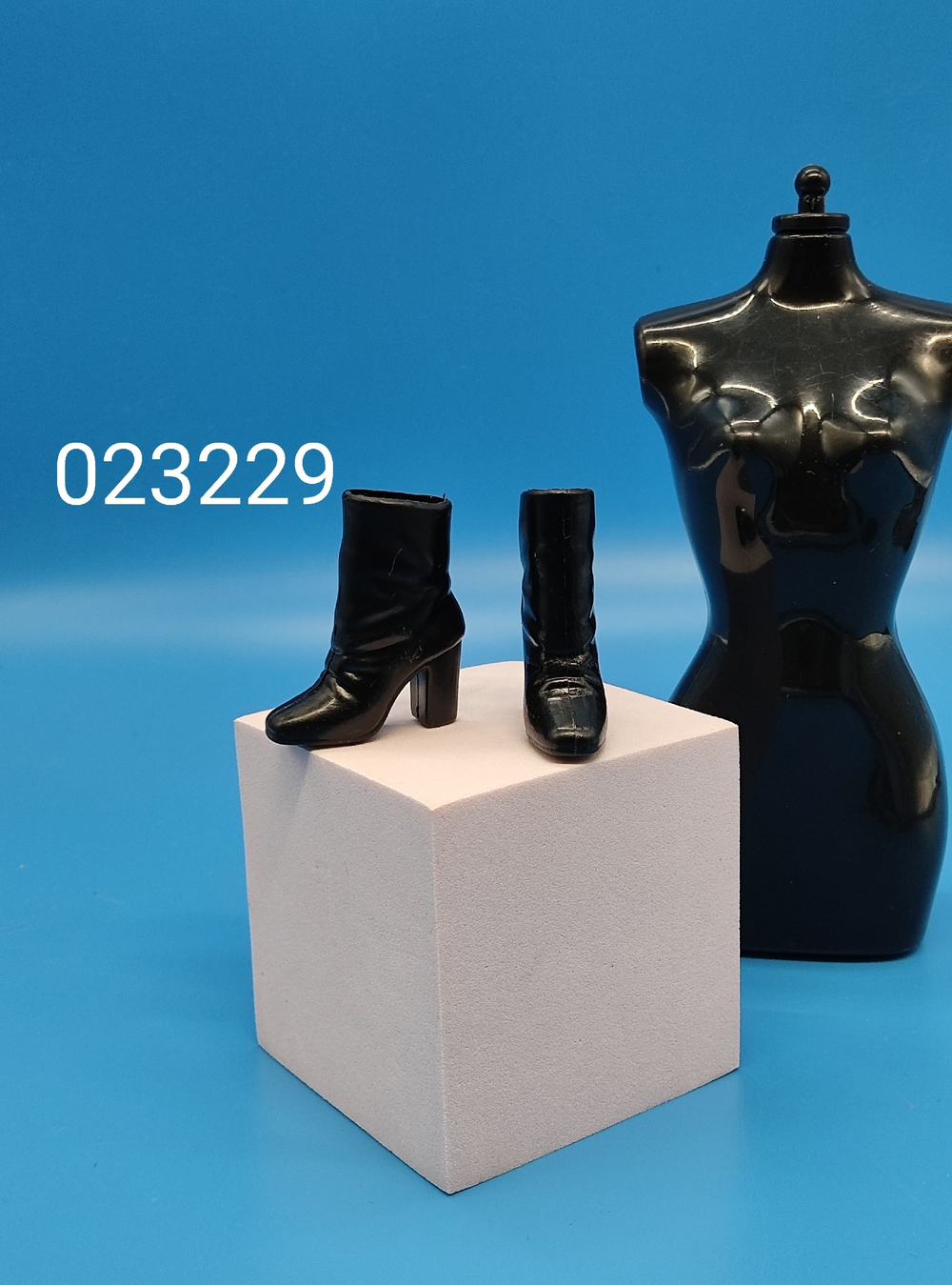 Обувь для куклы Барби винтаж 023229