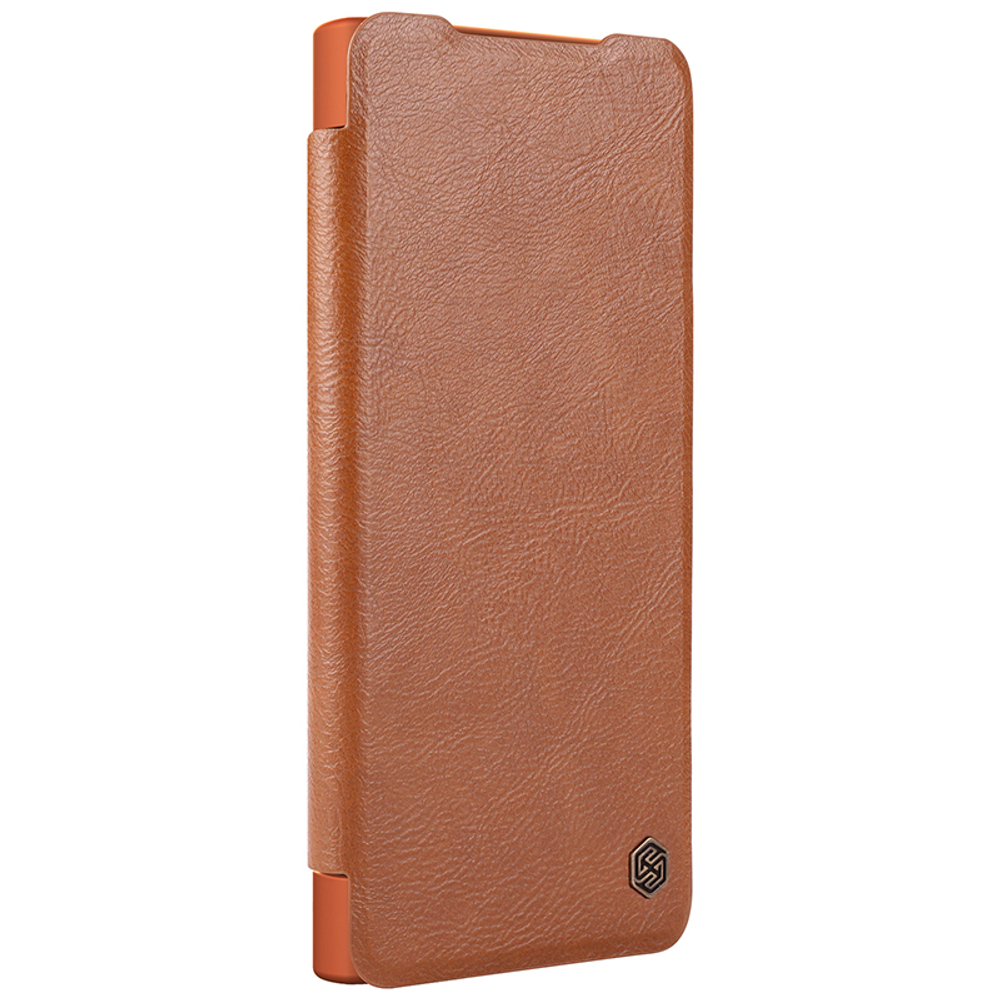 Коричневый кожаный чехол книжка от Nillkin для Samsung Galaxy S22 Ultra, серия Qin Pro Leather с защитной шторкой для камеры