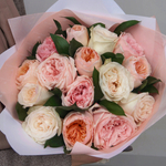 55. Букет из роз Juliet, White O’Hara, Princess Hitomi