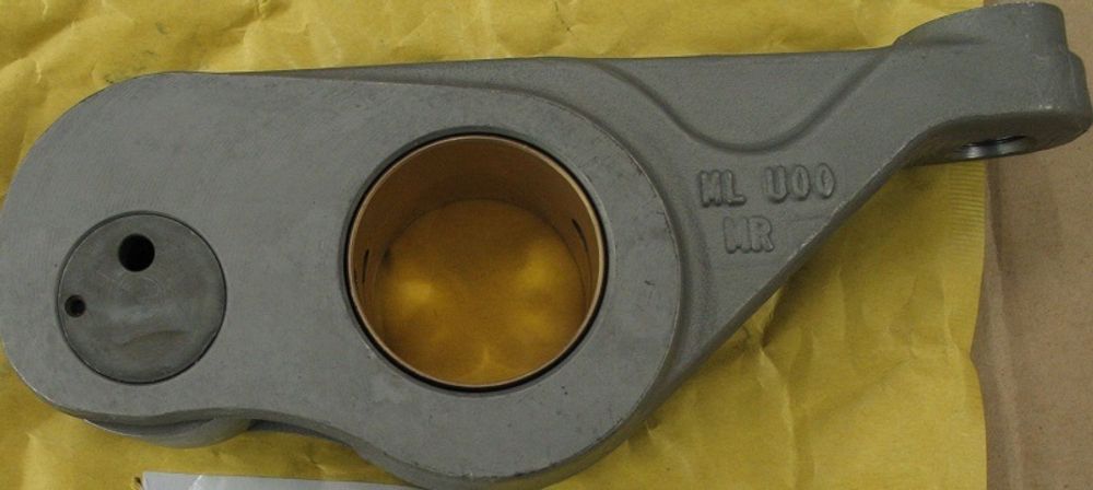 Коромысло форсунки / ROCKERARM ASSEMBLY АРТ: T400224 Коромысло форсунки / ROCKERARM ASSEMBLY АРТ: T400224