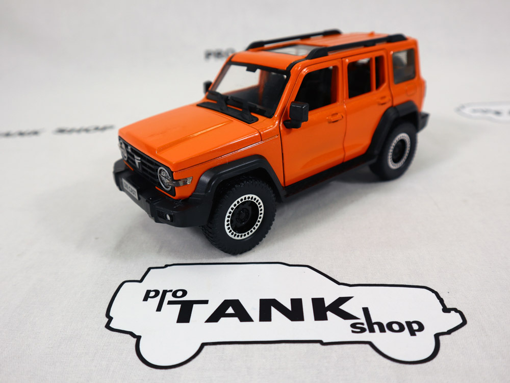 Модель автомобиля TANK 300 (ОРАНЖЕВАЯ) Масштаб 1:24