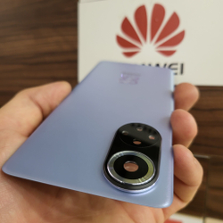 Крышка для Huawei Nova 9 оригинальная (заднее стекло) цвет: голубой-серебристый
