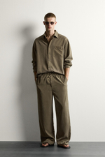 РУБАШКА СВОБОДНОГО КРОЯ ИЗ СТРУЯЩЕЙСЯ ТКАНИ — ZARA