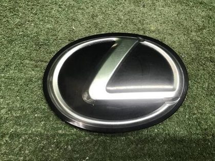 Эмблема решетки радиатора Lexus RX 3 AL10 (08-12)
