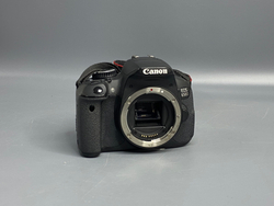 Фотоаппарат Canon EOS 650D 72.000 кадров