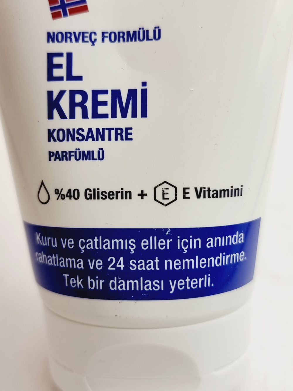 Neutrogena Крем для рук концентрированный для очень сухой кожи, с глицерином и витамином Е, ароматизированный, 50 мл (Франция)