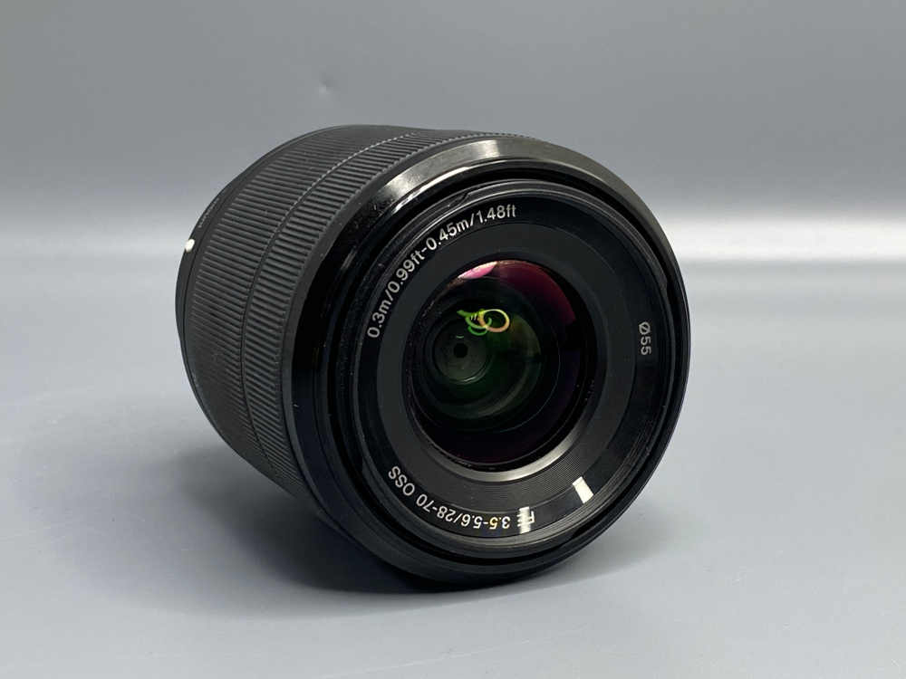 Sony FE 28-70mm f/3.5-5.6 OSS