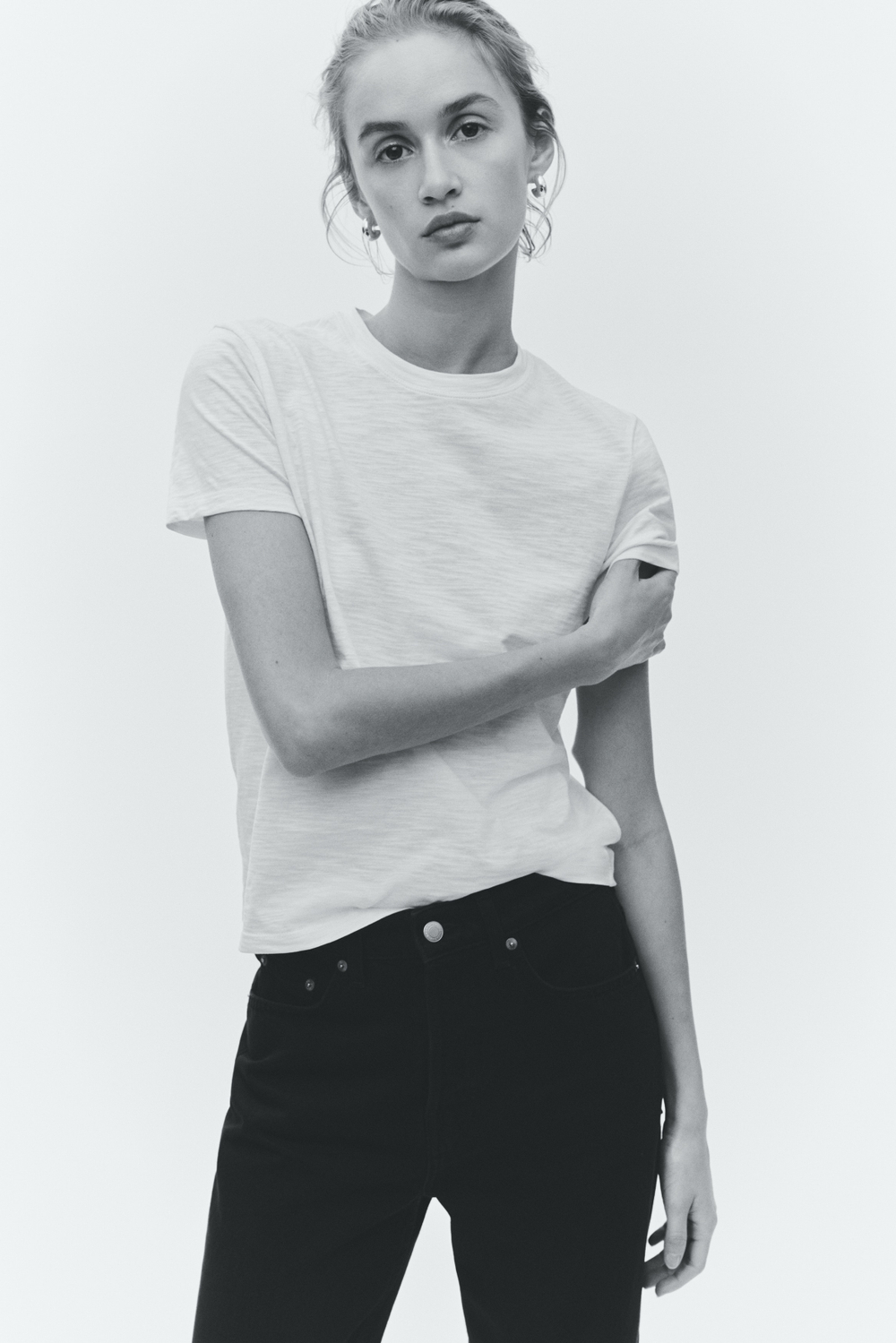 Облегающая футболка — Цвет слоновой кости - H&M