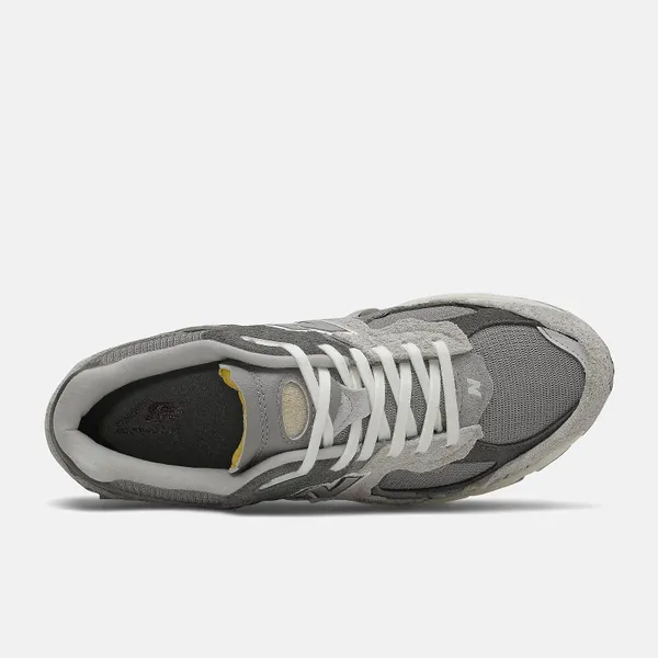 Кроссовки мужские NEW BALANCE 2002