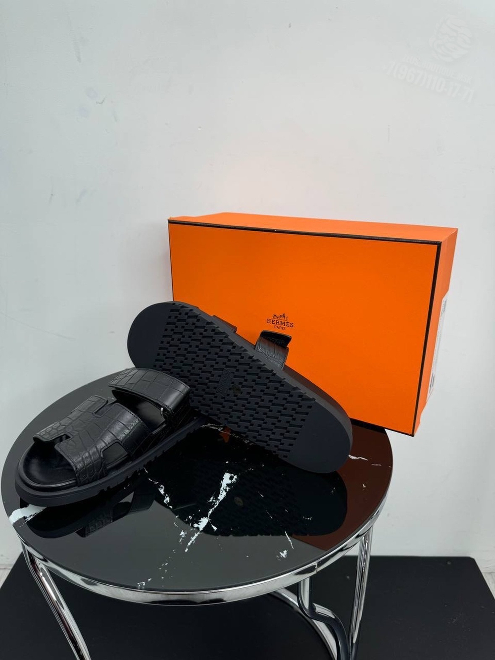 Шлепанцы Hermes Chypre из кожи крокодила