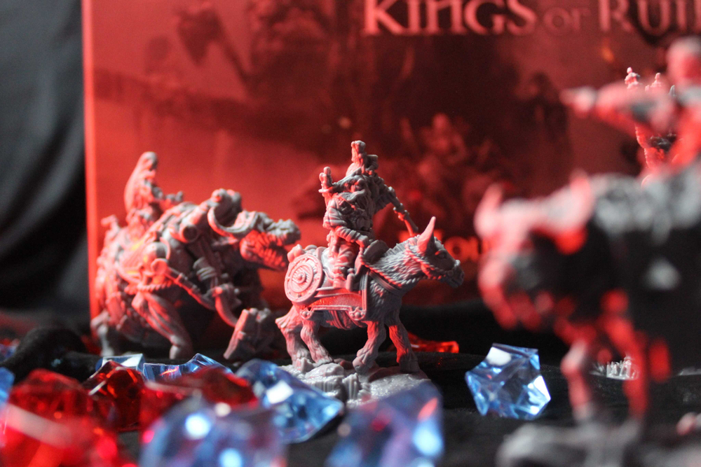 Осквернённый Грааль. Короли краха. Герои-наездники-16289-crowdgames.ru-16