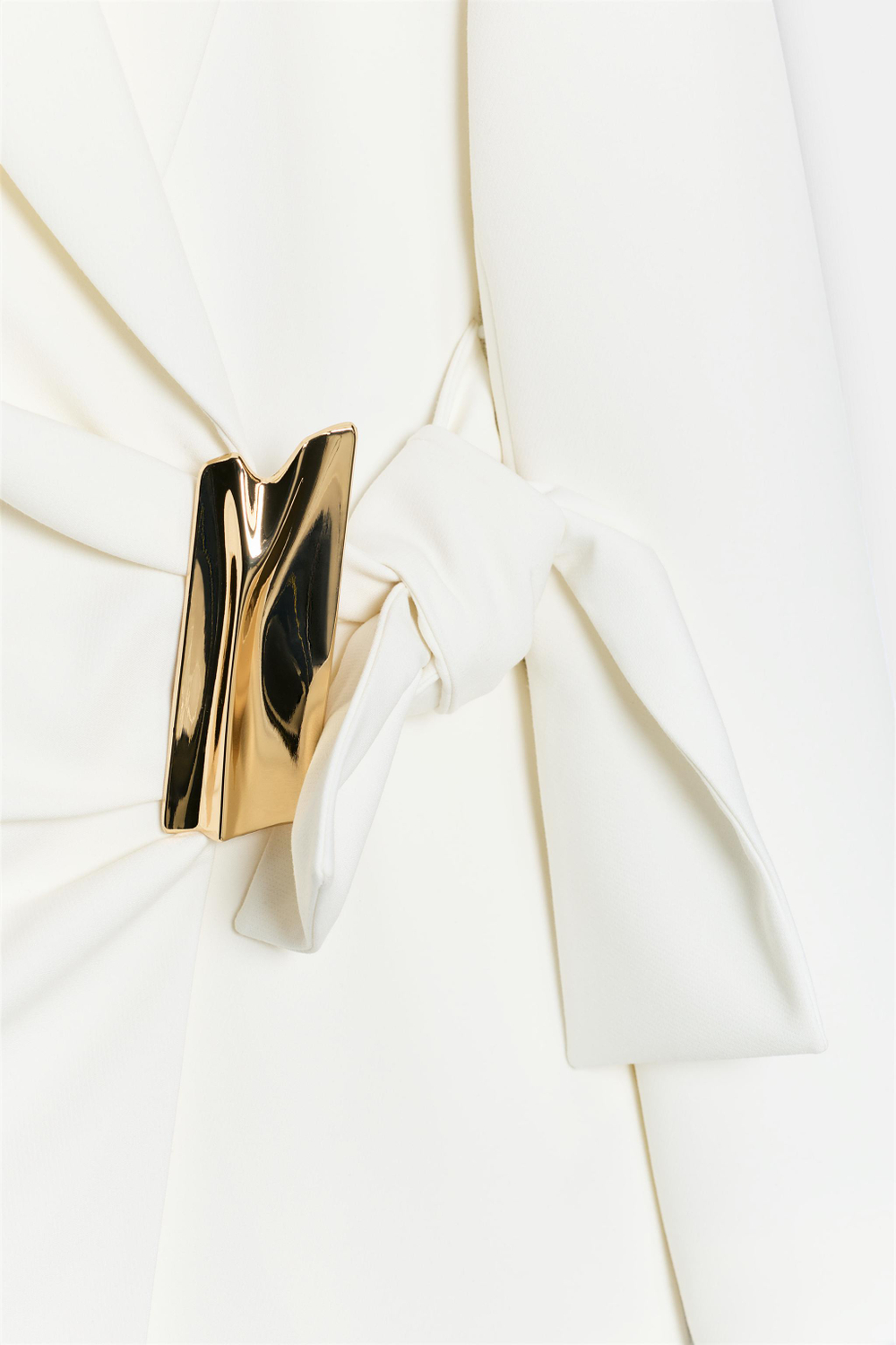ДВУБОРТНЫЙ БЛЕЙЗЕР С ПРЯЖКОЙ — ZARA