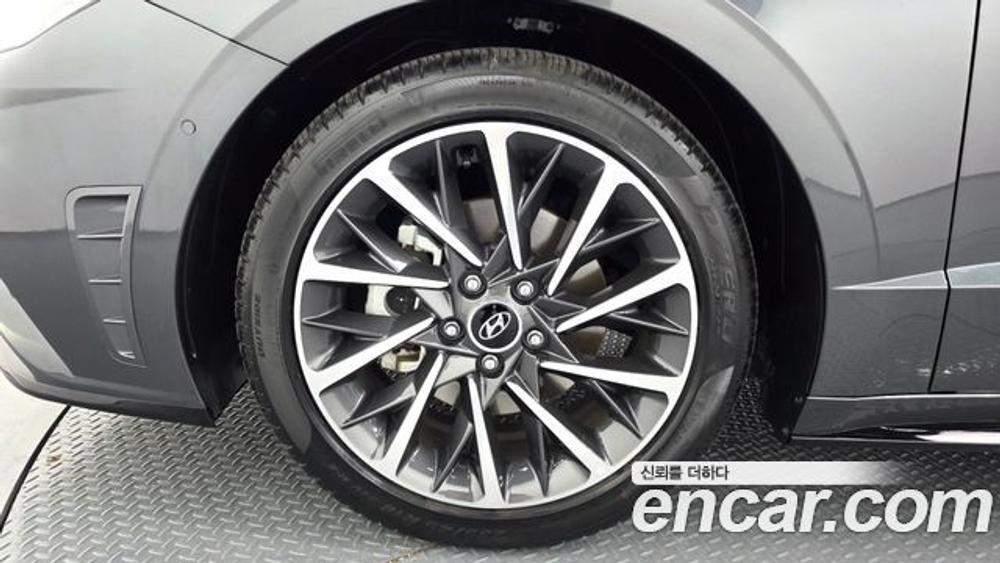 Hyundai Sonata 1.6 Turbo — 2021
