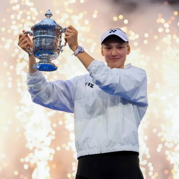 Елена Рыбакина - чемпионка US OPEN 2026, 1-я ракетка мира, трехкратная обладательница Турниров Большого Шлема.