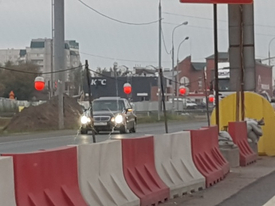 Трасса М6, 67 км — подпорки и водоналивные блоки