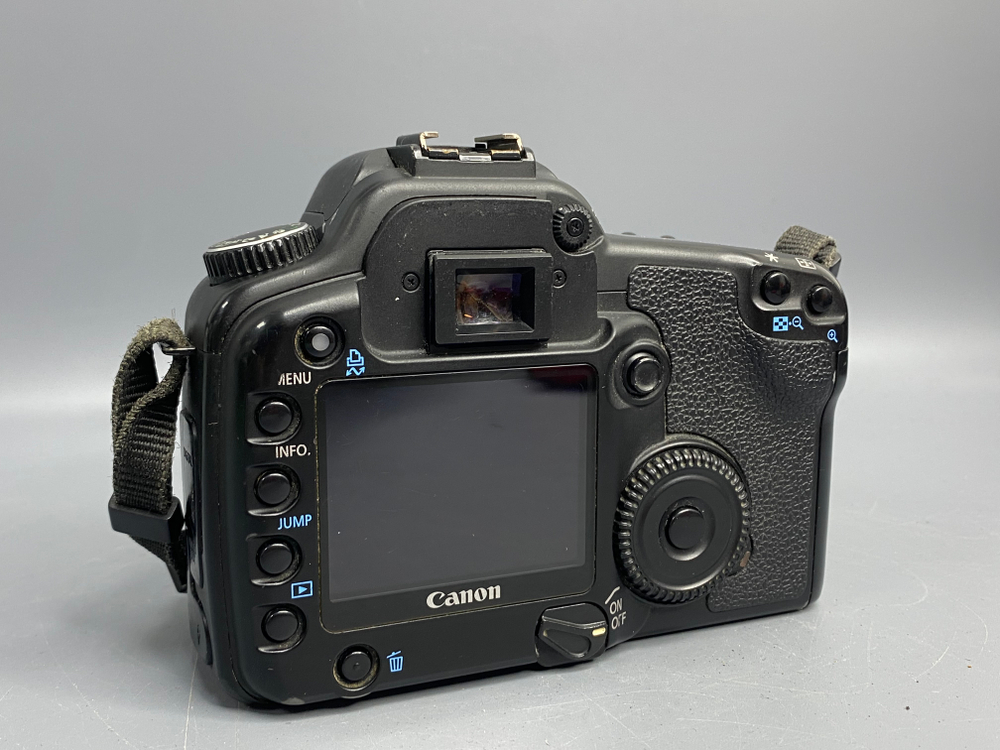 Canon EOS 30D