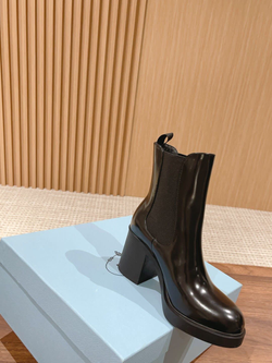 Ботинки Prada