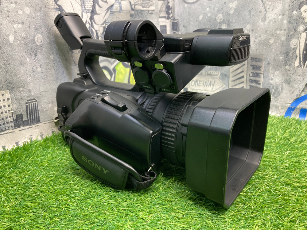 Sony HXR-NX200