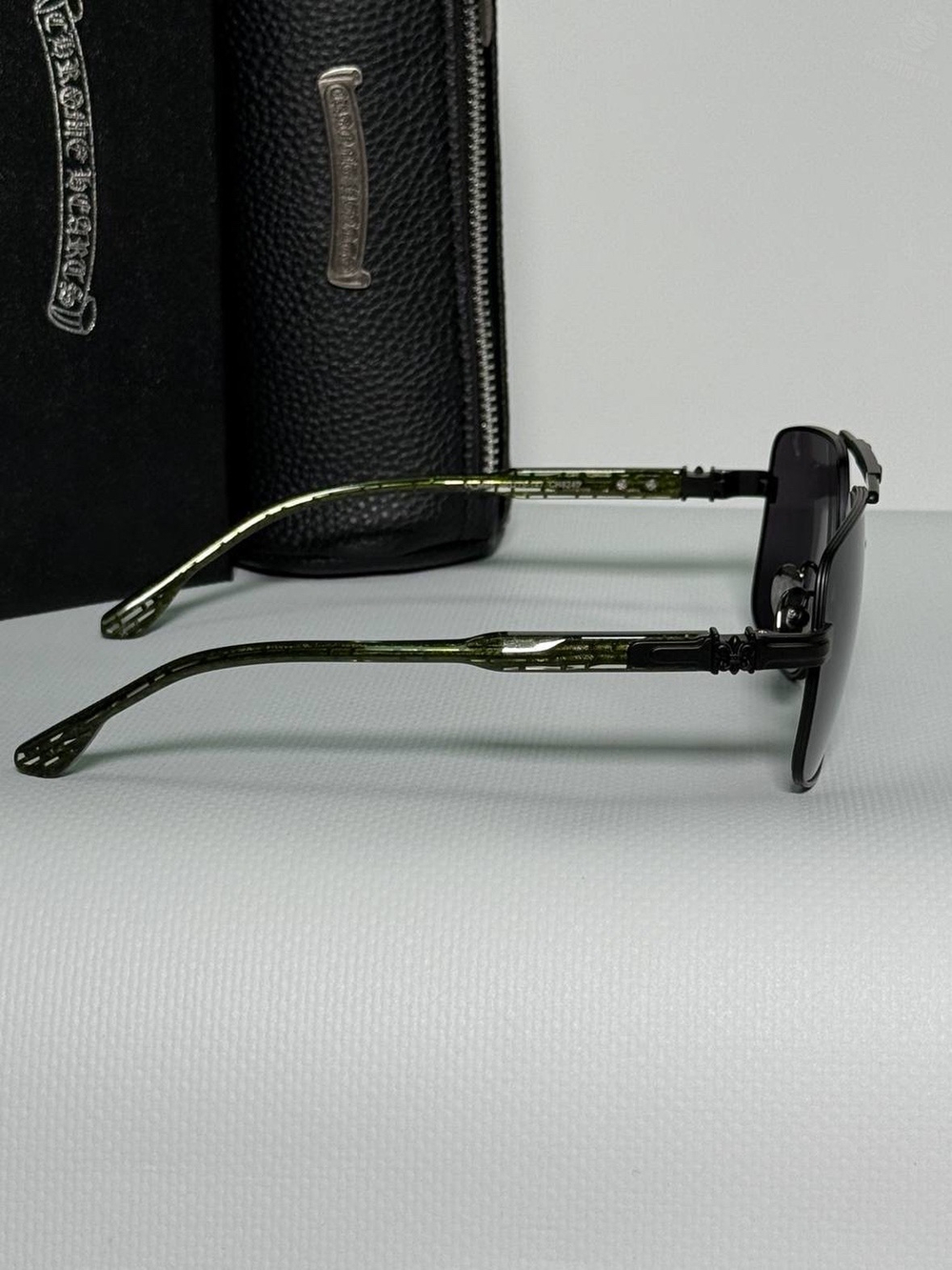 Солнечные очки Chrome Hearts