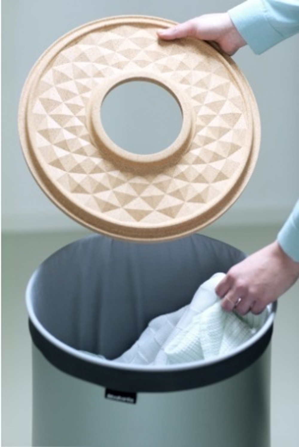 Бак Brabantia 35л мятный металлик выгрузка