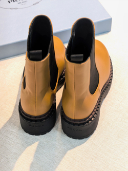 Ботинки Prada