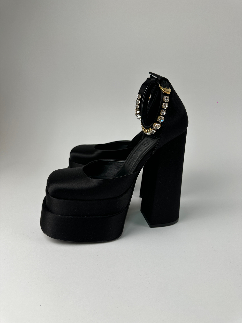 Туфли Versace