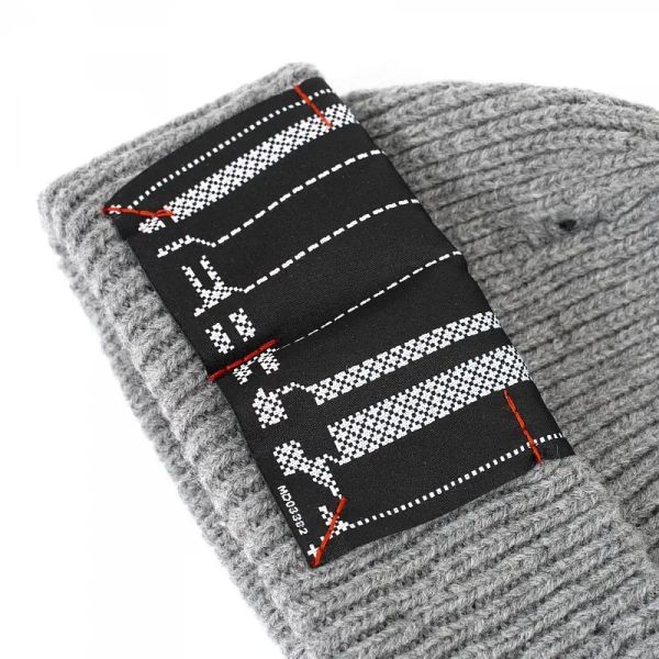 Шапка Nosebleed Two Distressed Beanie серая - фото 4