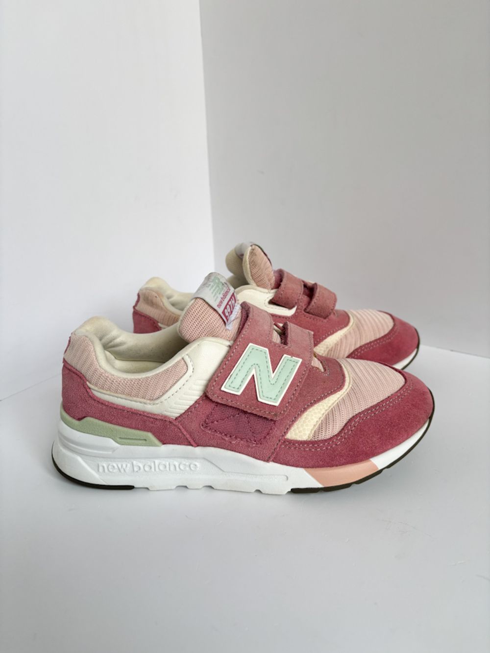 Кроссовки New Balance, 33