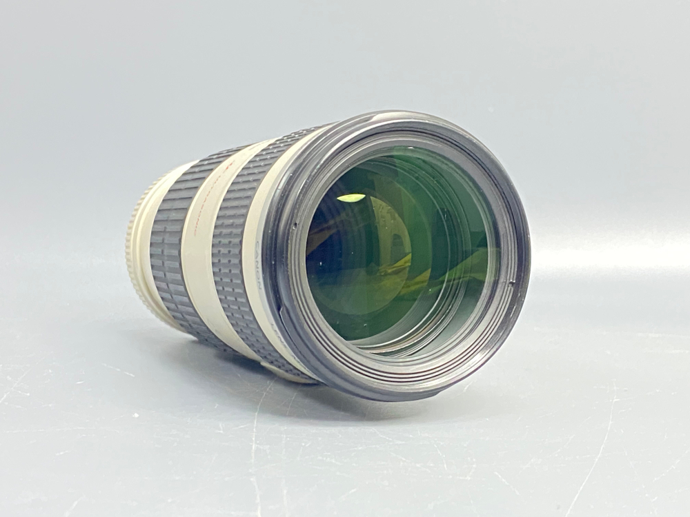 Canon EF 70-200mm 4L IS USM царапка на передней линзе
