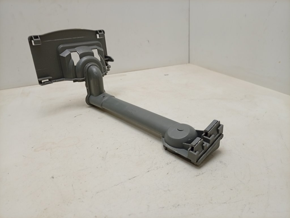 DM-M39AHC ктп7 Трубка подачи воды для посудомоечной машины Krona Samsung 673000900154 б/у