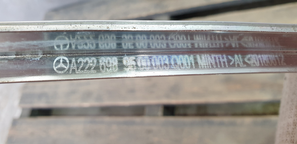 Молдинг двери передней левой Mercedes S (W222) 13-20 Б/У Оригинал A2226989500