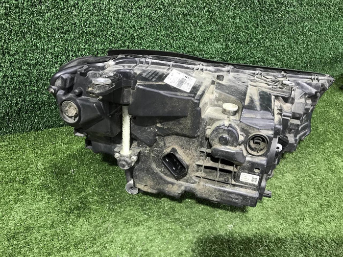 Фара левая BMW 7er G11 G12 (2015-2019) LED