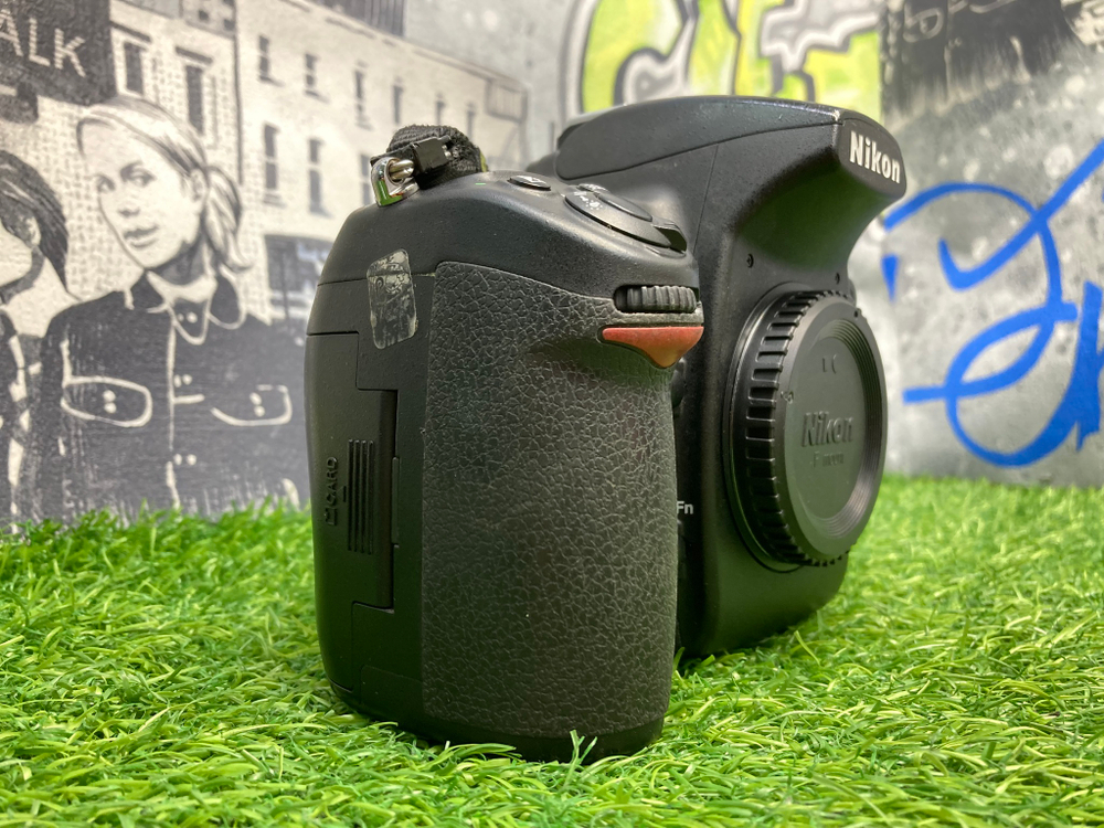 Nikon D700 14.800 кадров