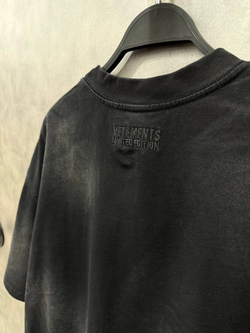 Футболка Vetements