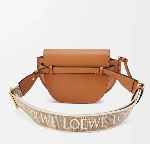 Кожаная женская сумка Loewe Gate коричневый