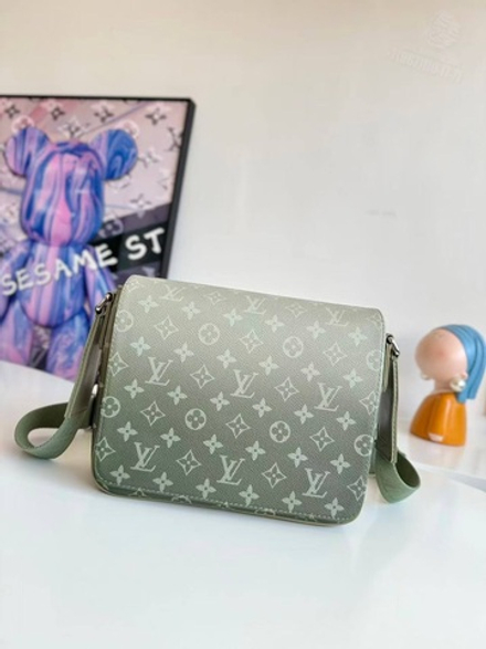 Сумка через плечо/мессенджер Louis Vuitton District
