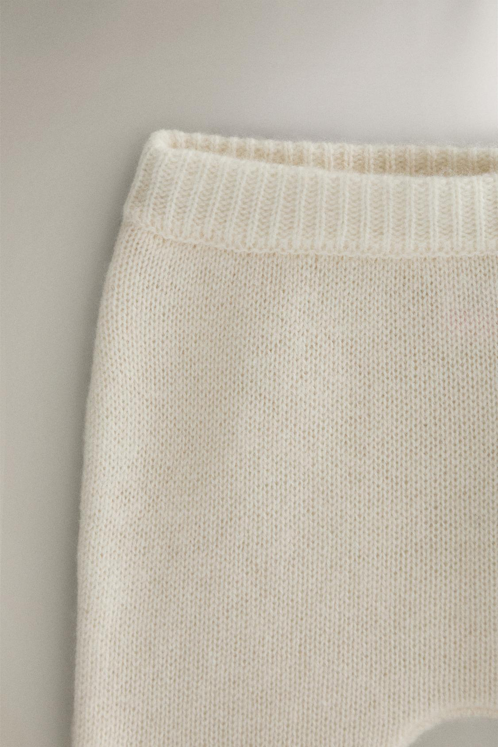 ZARA HOME КАШЕМИРОВЫЕ ДЕТСКИЕ ЛЕГГИНСЫ, ЖЕЛТОВАТО-БЕЛЫЙ