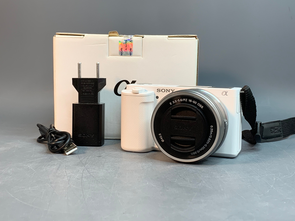 Sony ZV-E10 kit PZ 16-50mm OSS 222 кадров
