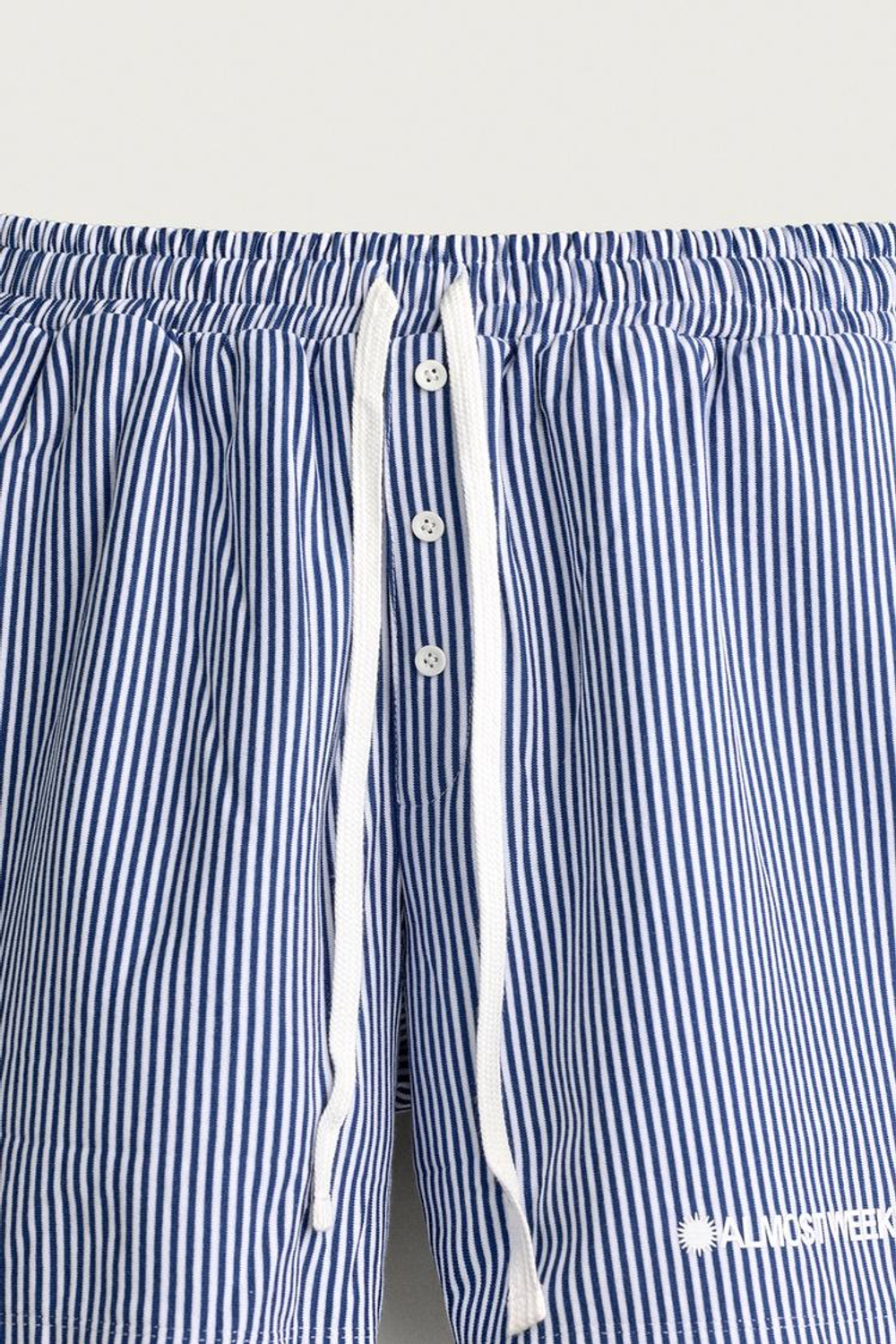ZARA ШОРТЫ RELAXED FIT В ПОЛОСКУ С НАШИВКАМИ, СИНИЙ/БЕЛЫЙ