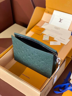 Клатч Louis Vuitton Voyage