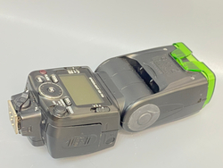 Nikon SB-700