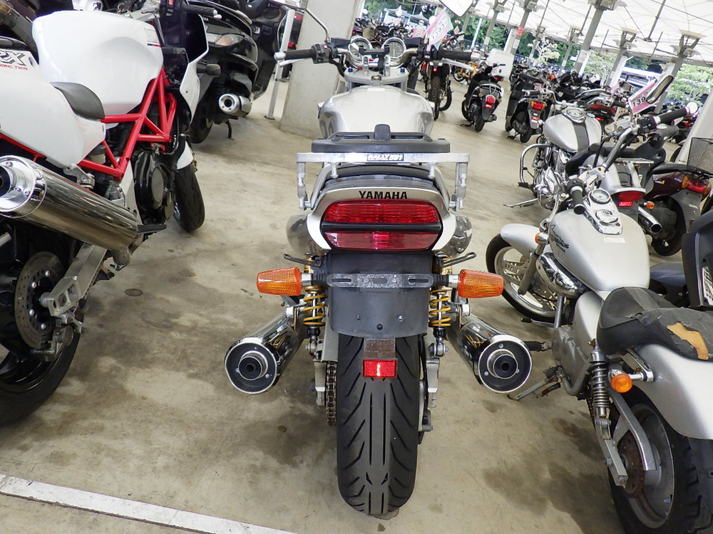 Yamaha XJR1300 2003