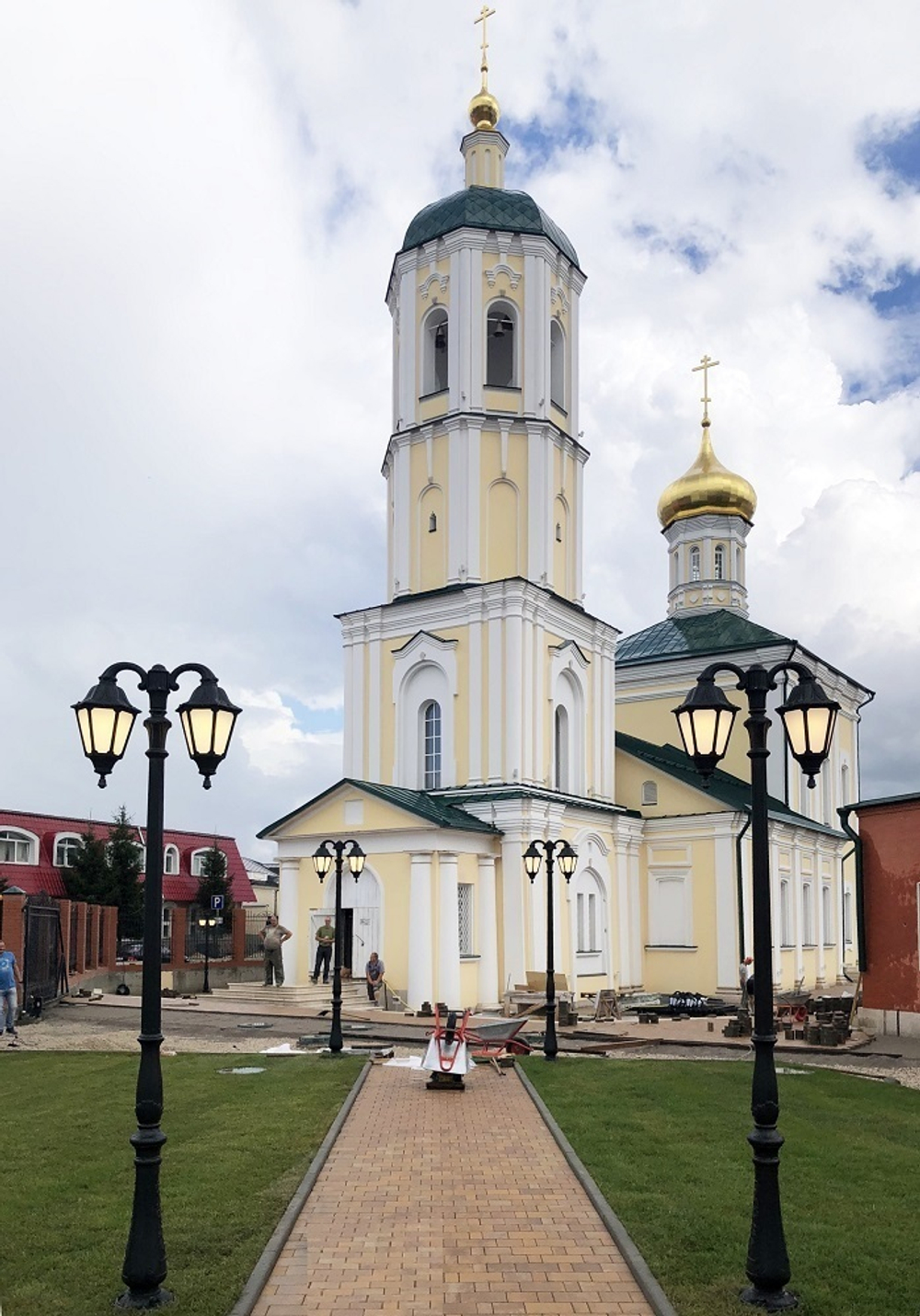 Парковый фонарь Fumagalli NOEMI E35.205.R20.AYH27DN