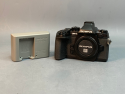 Olympus OM-D E-M1