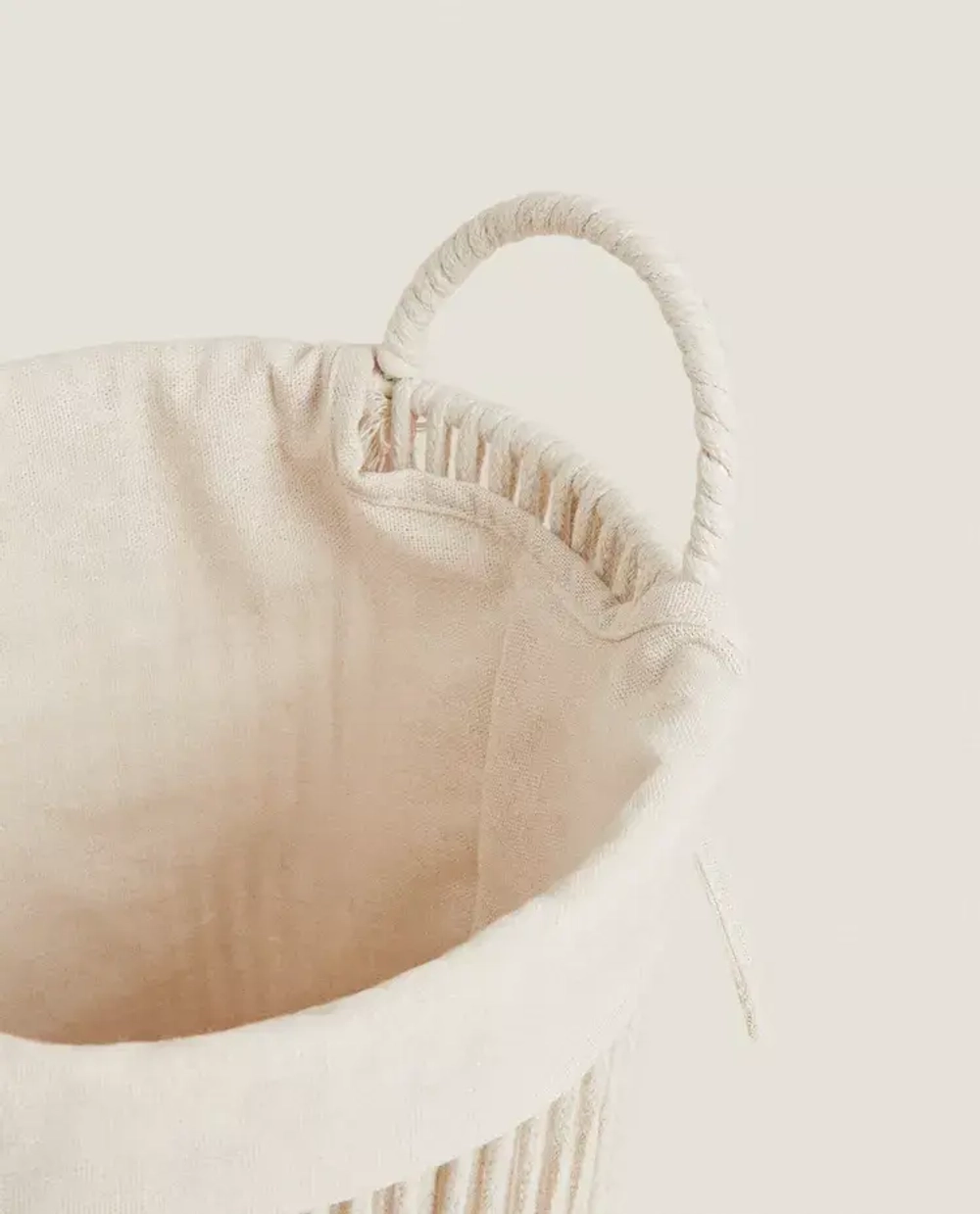 ZARA HOME КОРЗИНА ДЛЯ БЕЛЬЯ С ХЛОПКОВОЙ ПОДКЛАДКОЙ, ЭКРЮ