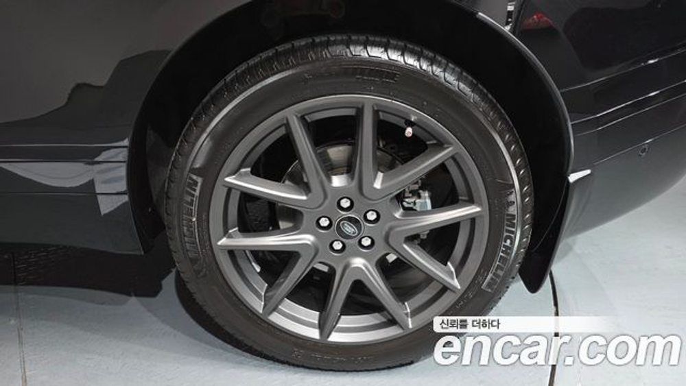 Land Rover Range Rover Velar 3.0 P400 Dynamic HSE — 2025