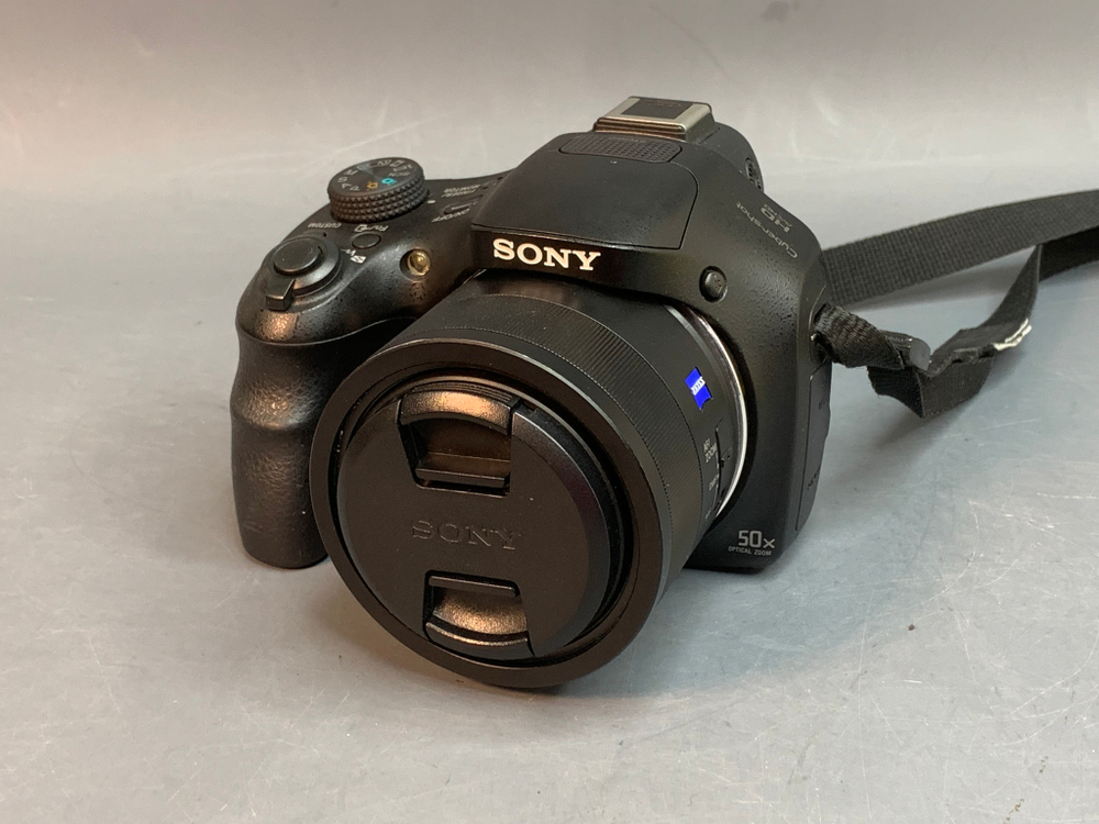 Sony DSC-HX400