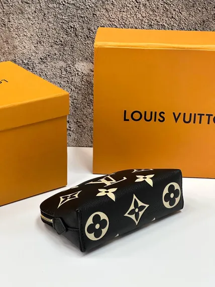 Косметичка Louis Vuitton Cosmetic Pouch Pm черный